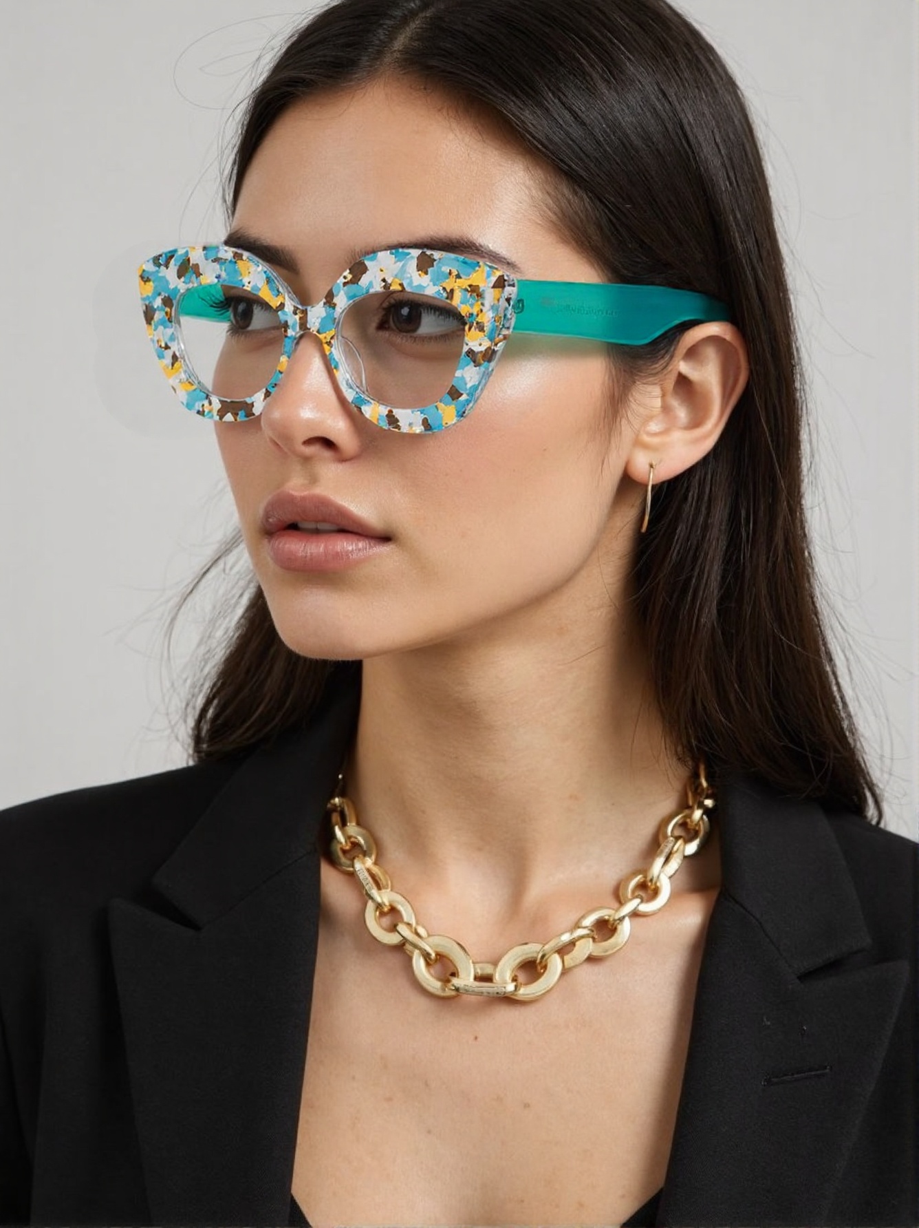 Street Fashion Photography - Groot montuur, cat-eye-vorm, glazen met bloementextuur,
