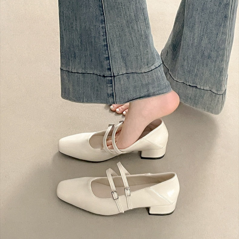 Vierkante neus lage hak dames  - Street Fashion Ladies recensie en prijs